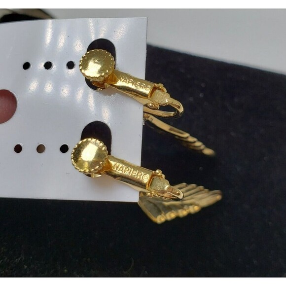 Vintage Napier Gold Tone Dangle Drop Screw Back Leaf Shaped Earrings - Picture 10 of 13